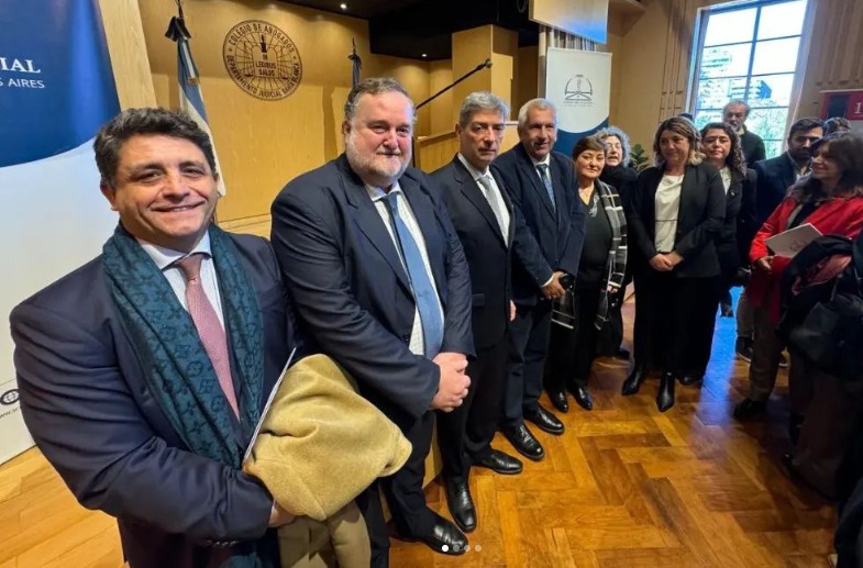 En este momento estás viendo Junto a la Suprema Corte bonaerense, Rosatti disertó sobre los 30 años de la reforma constitucional