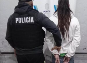 Lee más sobre el artículo Florencio Varela: hostigaba a su expareja e intentó prender fuego la casilla con sus hijos adentro