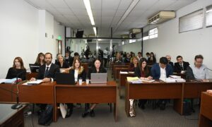 Lee más sobre el artículo “Masacre del Pabellón Séptimo”: juzgan a 3 penitenciarios por el incendio en el que murieron 65 reclusos del penal de Devoto