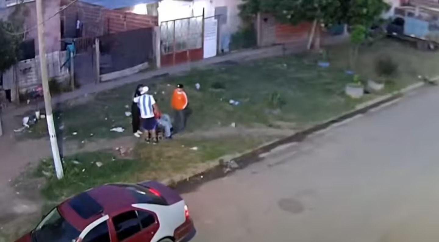 En este momento estás viendo Moreno: Un hombre en silla de ruedas mató a otro tras una discusión y escapó