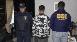 Lee más sobre el artículo Ituzaingó: Asesinaron a un adolescente para robarle el celular a la salida de un boliche