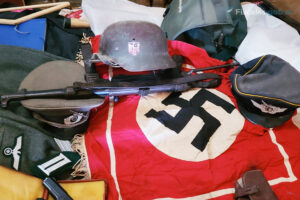 Lee más sobre el artículo Incautan armas y objetos con simbología nazi, en Quilmes