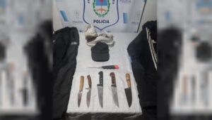 Lee más sobre el artículo Dos menores fueron apresados por intentar matar a un joven en La Plata