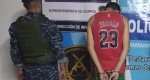 Lee más sobre el artículo Volvía de trabajar, frenó en un semáforo y lo balearon en la cara para robarle el celular