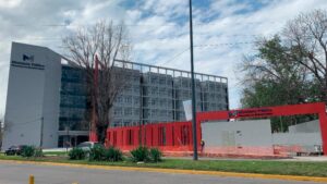 Lee más sobre el artículo Sin aire acondicionado ni ventilador: Así trabajan en las fiscalías de Lomas