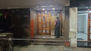Lee más sobre el artículo Hallaron muerto a un hombre en Monserrat y sospechan que dos viudas negras lo drogaron para robarle