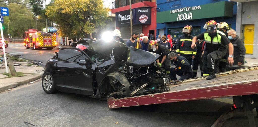 Lee más sobre el artículo Juzgan a un joven que chocó borracho con su auto en Lanús y murieron dos hermanas