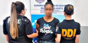 Lee más sobre el artículo De día, trabajaba en la Policía Federal; de noche, era Viuda Negra