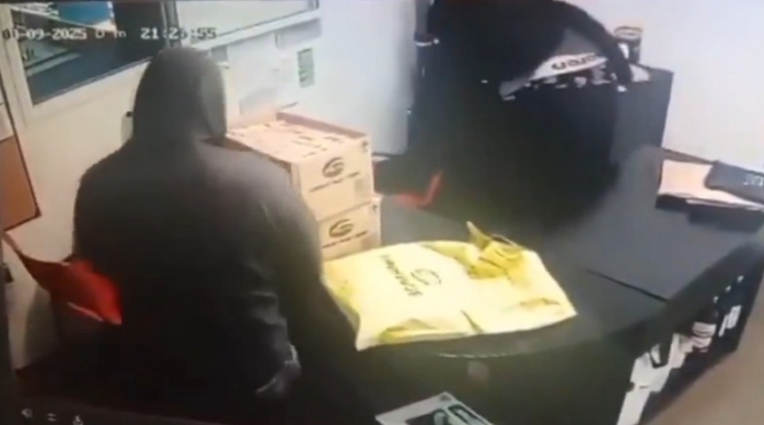 En este momento estás viendo Volvieron a asaltar un shopping en Hudson: Se llevaron 60 millones de pesos
