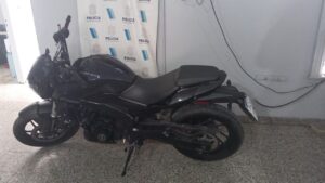 Lee más sobre el artículo Quilmes: Detienen a policía que se movilizaba en una moto robada