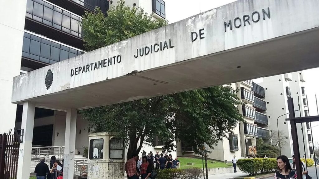 Lee más sobre el artículo Incendio en los Tribunales de Morón: un detenido y un herido