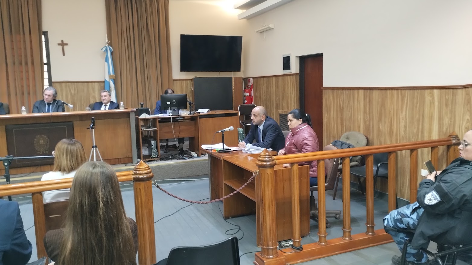 En este momento estás viendo Quilmes: Absolvieron a un mujer acusada de asesinar a su padre