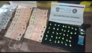 Lee más sobre el artículo Expulsan del país a una mujer trans peruana condenada por venta de drogas en Constitución