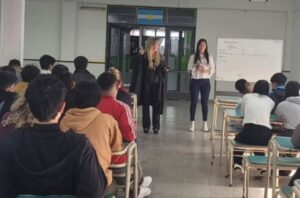 Lee más sobre el artículo Magistrados de Avellaneda-Lanús, con estudiantes en el Programa “La Justicia va a la escuela”