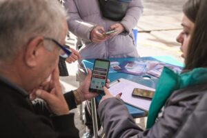 Lee más sobre el artículo Avanza la instalación de nuevas alarmas vecinales en Lanús