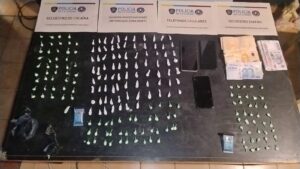 Lee más sobre el artículo Cierran búnker de drogas en Constitución: detienen a tres narcos y secuestran cocaína