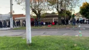 Lee más sobre el artículo Detuvieron a más de 90 barras de Los Andes con armas y facas