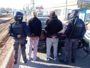 Lee más sobre el artículo Burzaco: Por las cámaras de monitoreo, detuvieron a delincuentes que iban en un auto robado