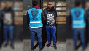 Lee más sobre el artículo Debía estar con prisión domiciliaria y lo encontraron vendiendo droga en Constitución