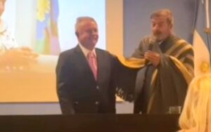 Lee más sobre el artículo Eduardo Duhalde brindó una charla en la Unión de Magistrados de Lomas