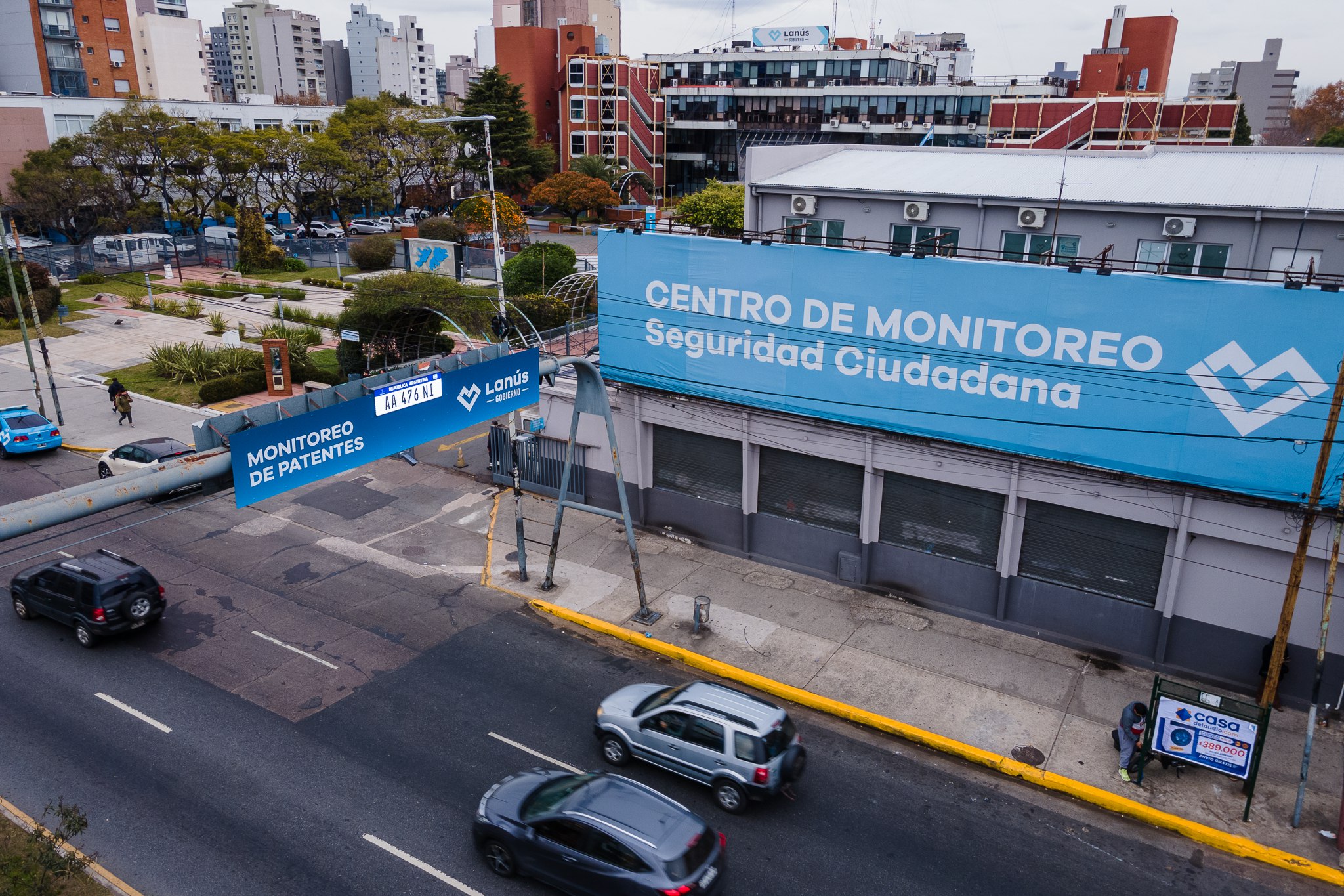 En este momento estás viendo Lanús: Instalan el primer anillo digital de la ciudad