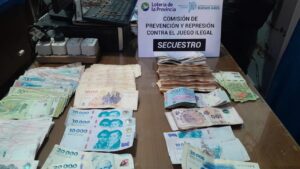 Lee más sobre el artículo Allanaron viviendas de Lomas y Quilmes por apuestas ilegales