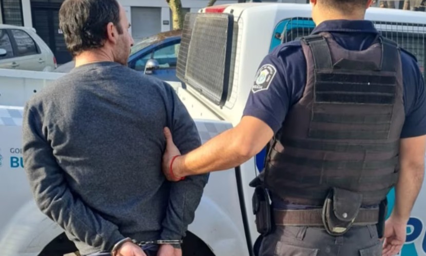 En este momento estás viendo Ebrio, un policía de Banfield protagonizó un violento incidente y terminó detenido