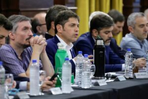 Lee más sobre el artículo En medio de fuertes tensiones en Fuerza Patria, se postergó el cierre de listas