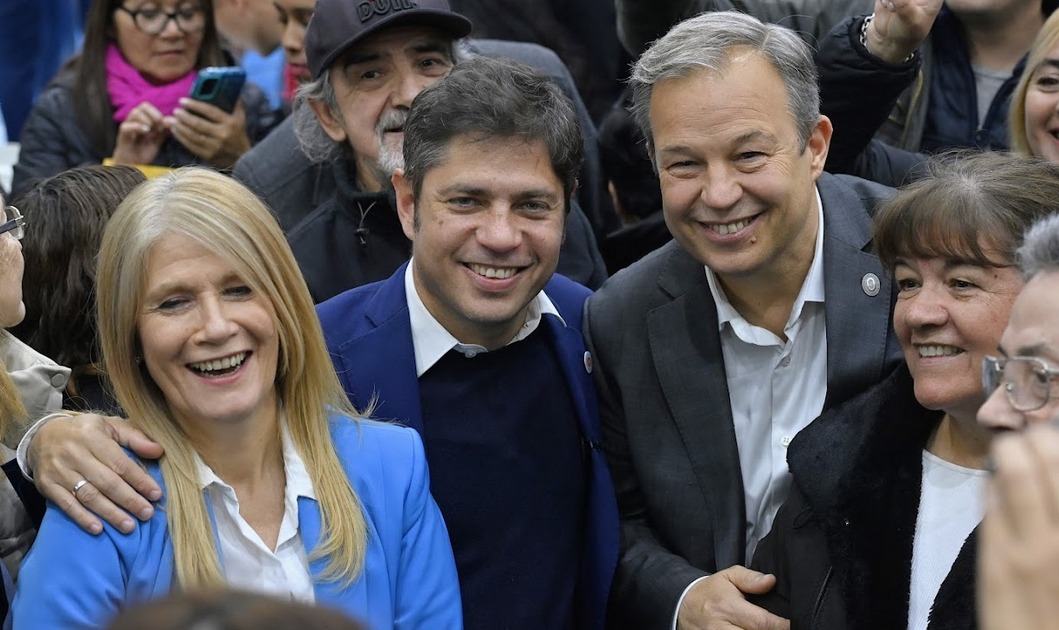 En este momento estás viendo Kicillof en Brown: «No podemos permitir que la motosierra entre a la Provincia»