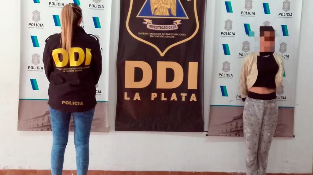 Lee más sobre el artículo Mató a un repartidor en La Plata, le dieron domiciliaria y terminó presa por robar una lencería