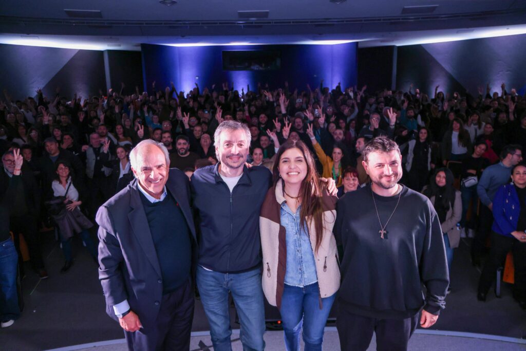 Lee más sobre el artículo En plena interna, Máximo Kirchner y Grabois compartieron una charla en Lomas