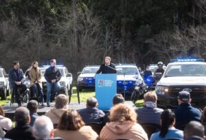 Lee más sobre el artículo Provincia entregó patrulleros y motos al Municipio de Lomas