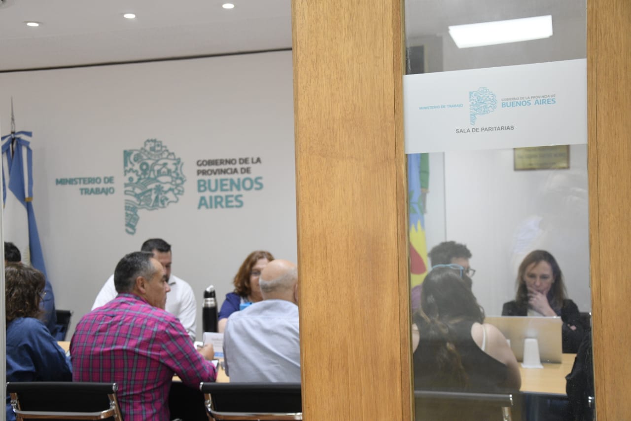 En este momento estás viendo Judiciales resolvieron aprobaron el aumento salarial propuesto por Kicillof