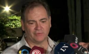 Lee más sobre el artículo El ministro de Seguridad bonaerense apuntó contra Bondarenko: “No fue un policía muy destacado”