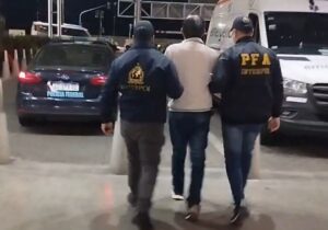 Lee más sobre el artículo Lo atraparon en Paraguay después de estar 23 años prófugo por un crimen en Fiorito