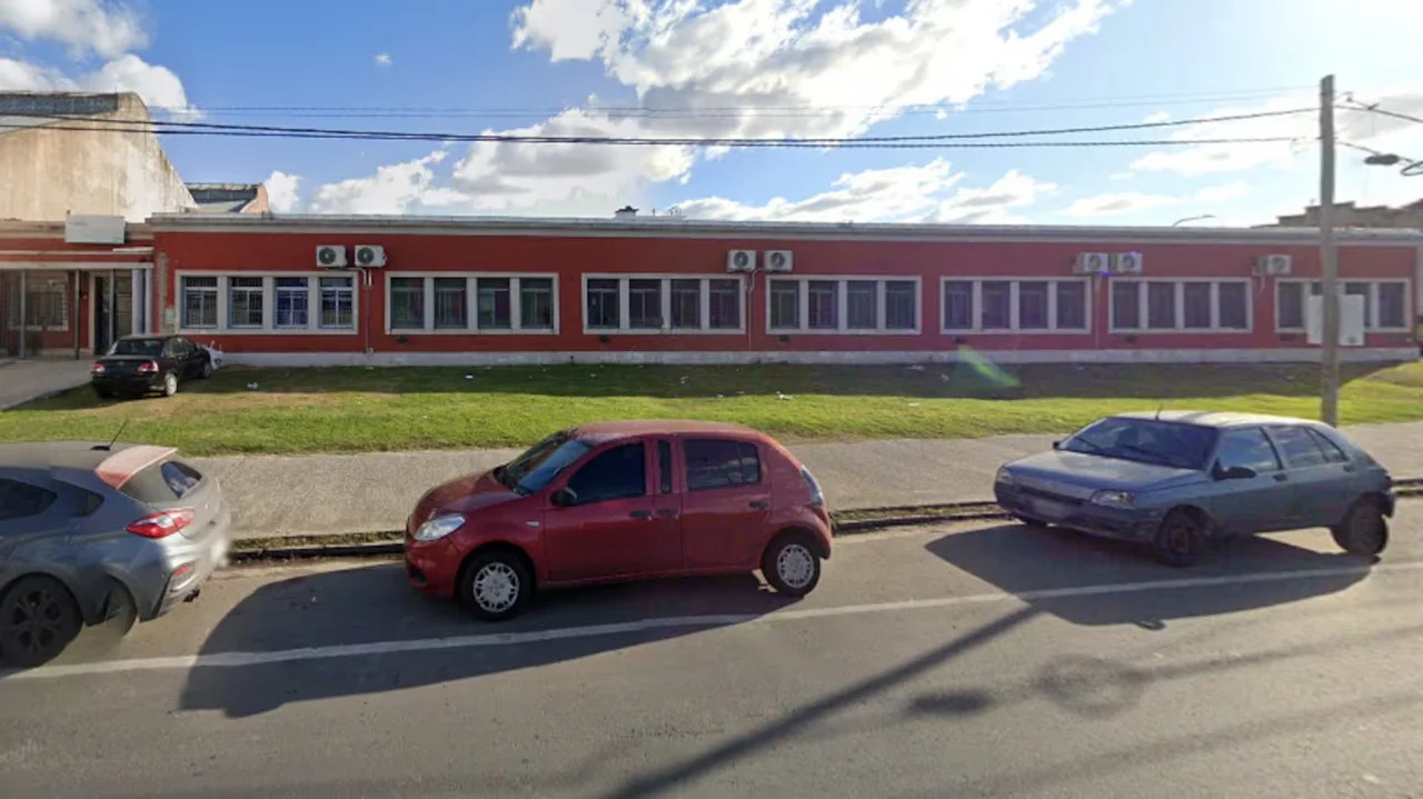 En este momento estás viendo Avellaneda: Un adolescente grave tras recibir un ataque de su compañero de 16 años