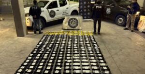 Lee más sobre el artículo Tras 10 allanamientos en Lomas, desarticulaba banda narco que traía cocaína de Bolivia