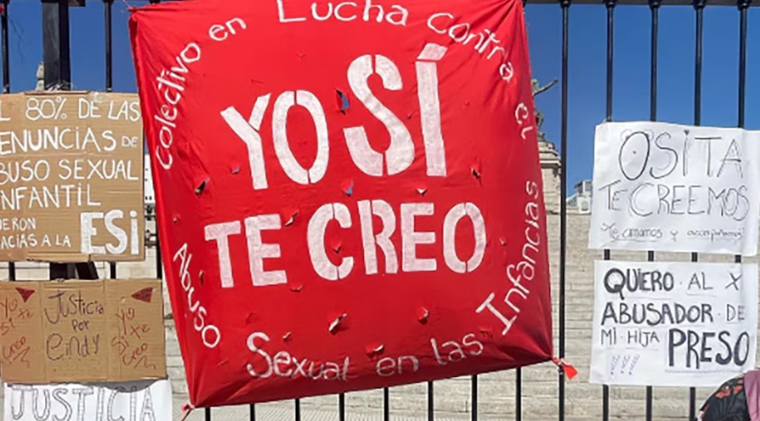 En este momento estás viendo Un tribunal de Lomas suspendió un juicio por abuso y denuncian “revictimización”