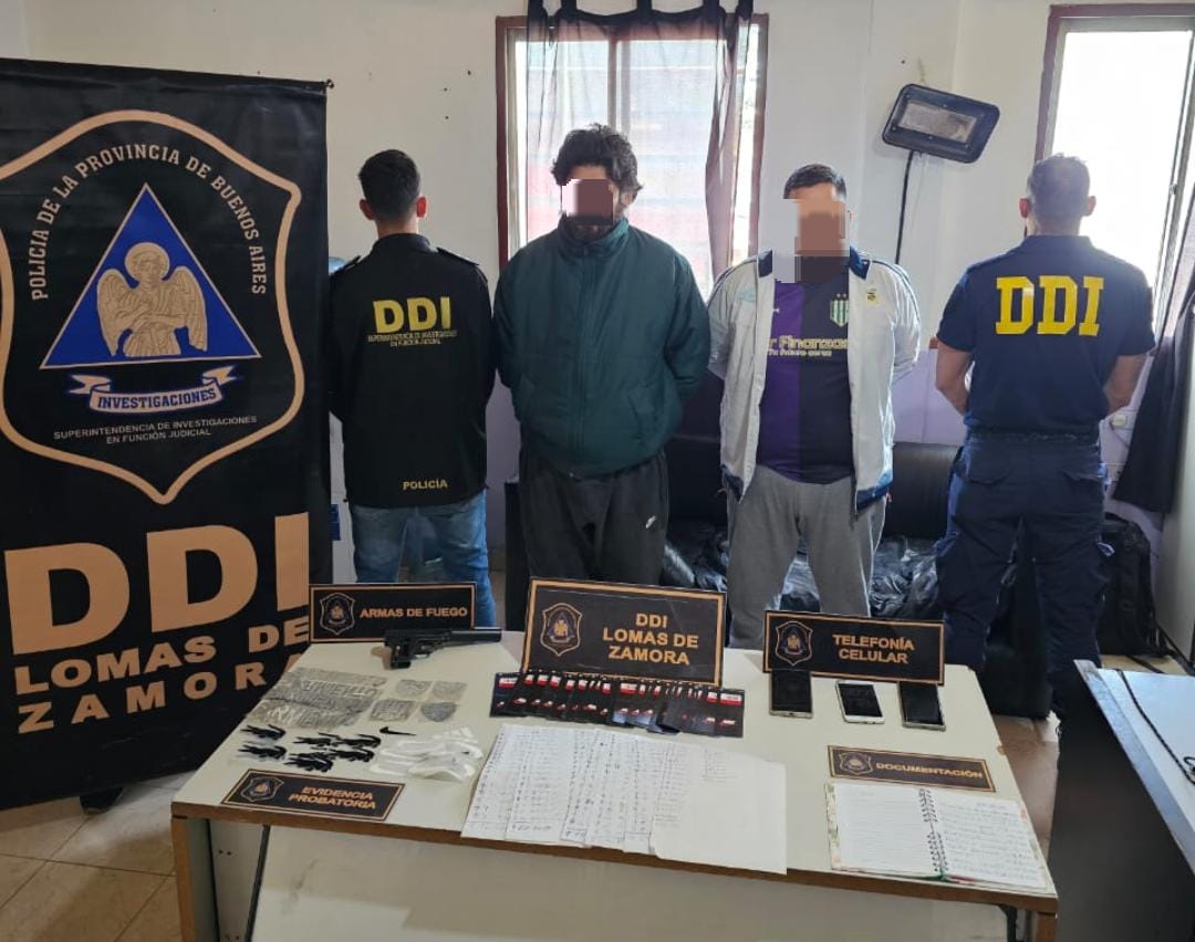 En este momento estás viendo Banfield: Policías y barras detenidos por la extorsión a una vendedora