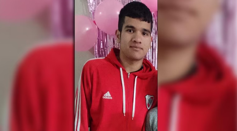 En este momento estás viendo Ezeiza: Buscan a un adolescente que salió de un boliche durante la tormenta y desapareció