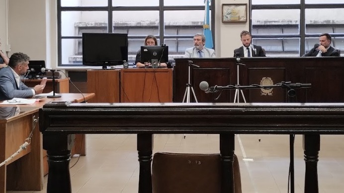 En este momento estás viendo Quilmes: Piden penas de hasta 15 años para una banda que robaba cables de teléfono