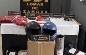 Lee más sobre el artículo Lomas: Atrapan a delincuentes que se dedicaban al robo de camionetas de reparto