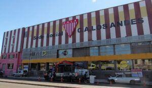 Lee más sobre el artículo Allanaron las sedes de Racing, Independiente, Temperley y Los Andes en la causa Sur Finanzas