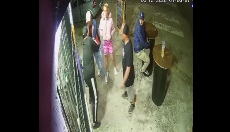 Lee más sobre el artículo Lanús: Emboscaron a un joven y le arrojaron puñaladas para robarle