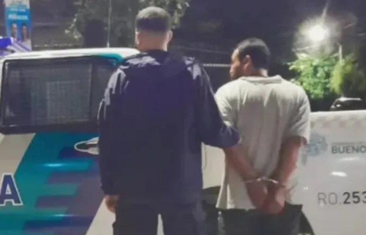 Lee más sobre el artículo Lomas: Por exhibicionismo, apresaron a un hombre en la calle