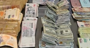 Lee más sobre el artículo Atraparon a dos jóvenes en Lomas y Lanús que lideraban una banda de juego clandestino