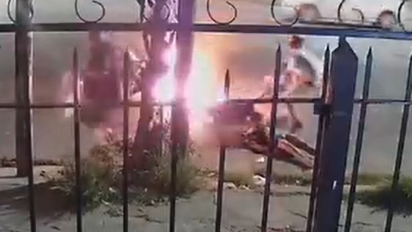 En este momento estás viendo Lanús: Un joven murió al chocar e incendiarse dos motos