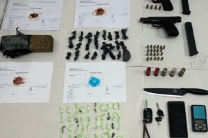 Lee más sobre el artículo Vendían droga en la Isla Maciel: los detuvieron y les secuestraron armas, cocaína y marihuana