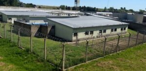 Lee más sobre el artículo Sobrepoblación y falta de agua: suspenden ingresos a la cárcel de González Catán