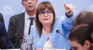 Lee más sobre el artículo El Gobierno subirá a 14 años la edad de punibilidad, tras el acuerdo con partidos aliados